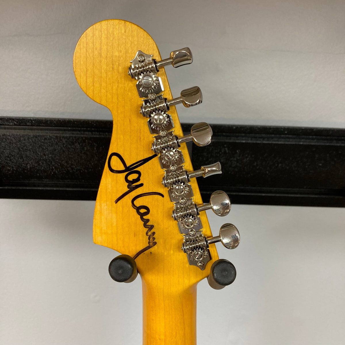 TopHat 59 Jazzavarius Blonde See Through Relic guitar, showcasing its swamp ash body, gold guard, and vintage-style neck with upgraded pickups and tremolo bridge.